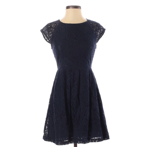 Forever 21 Dresses & Skirts - Forever 21 Navy Floral a-line Mini Dress size S